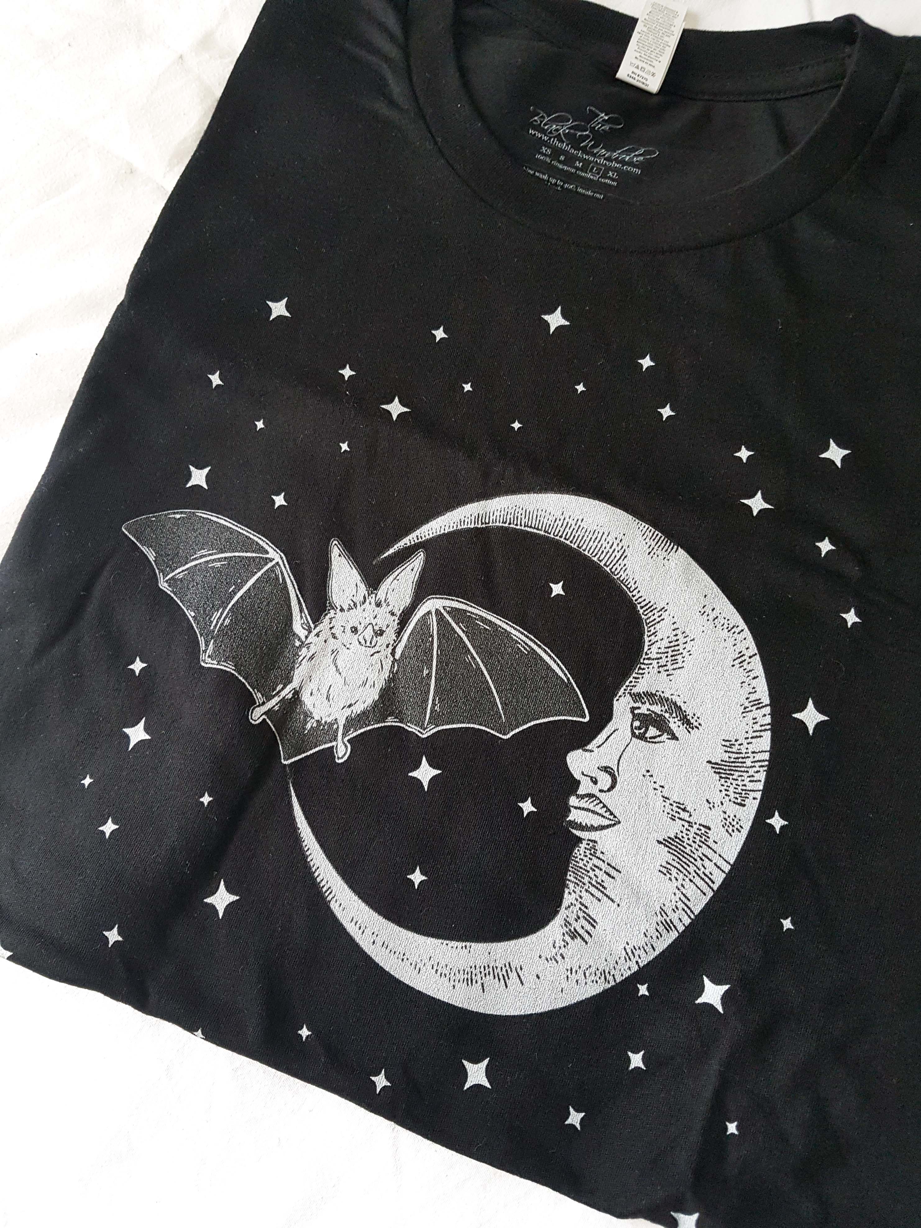 BAT AND MOON - creepy cute celestial vintage graphic t-shirt | THEBLACKWARDROBE.COM.