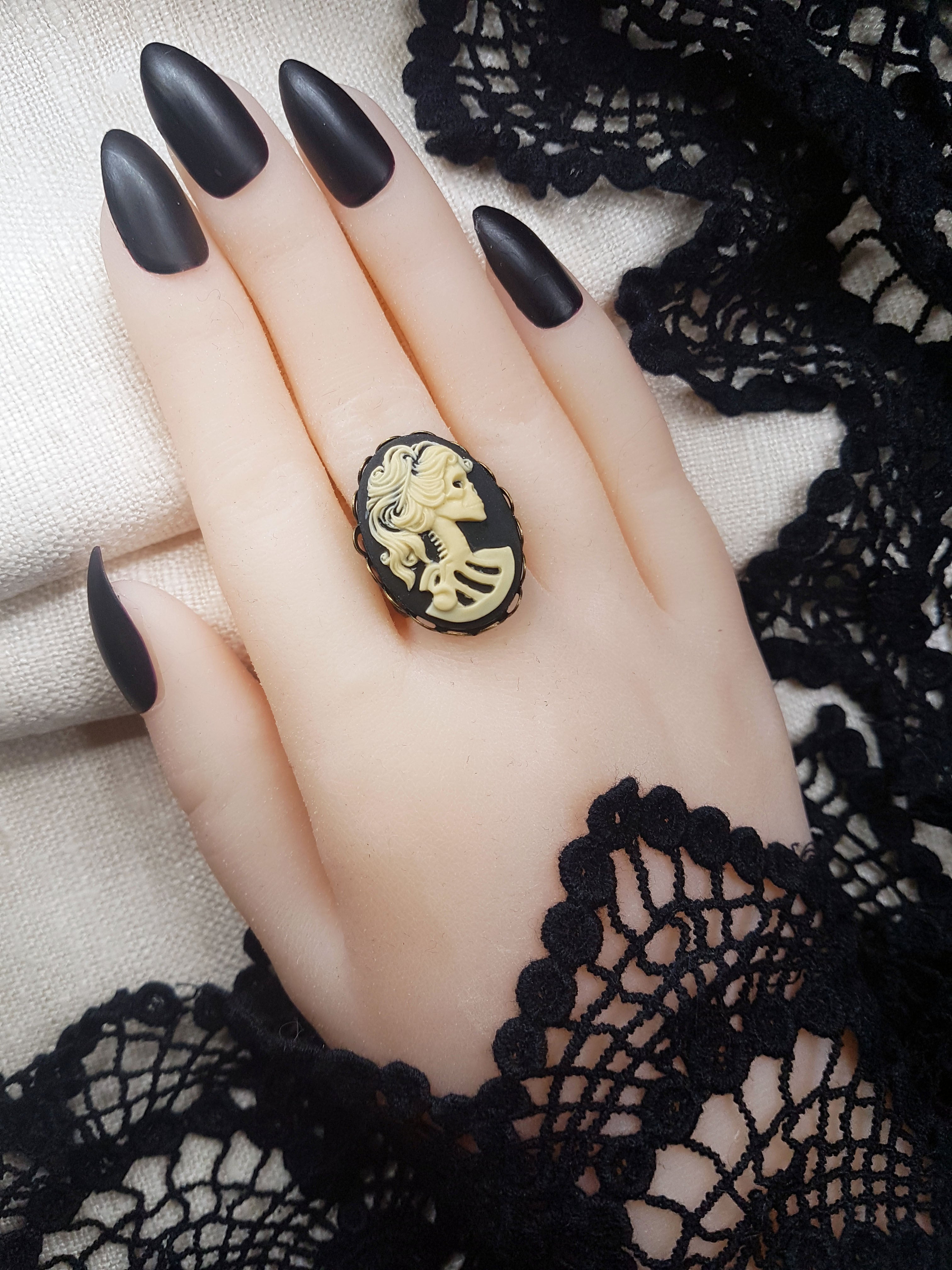 LADY SKULL SKELETON CAMEO RING | THEBLACKWARDROBE.COM.