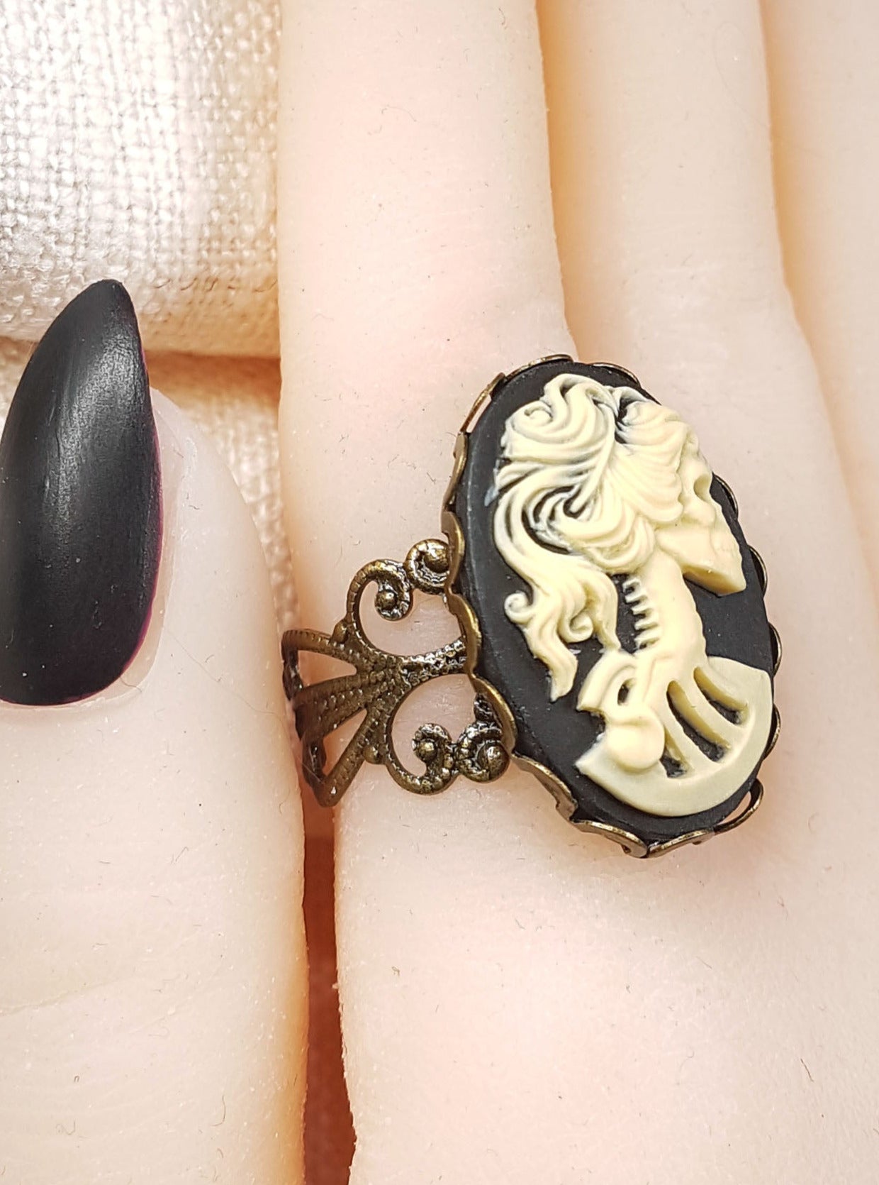 LADY SKULL SKELETON CAMEO RING | THEBLACKWARDROBE.COM.