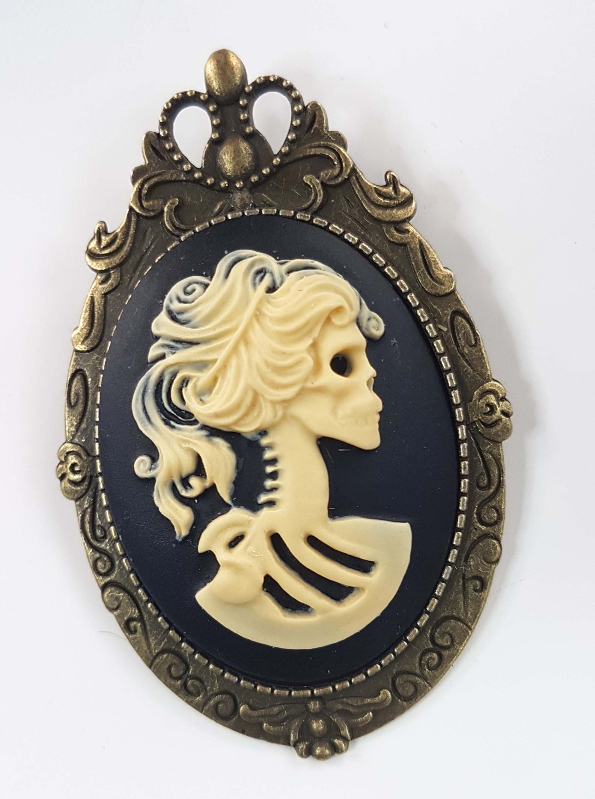 LADY SKULL SKELETON CAMEO BROOCH | THEBLACKWARDROBE.COM.