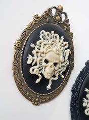 MEDUSA SKULL CAMEO BROOCH | THEBLACKWARDROBE.COM.