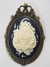 OUIJA PLANCHETTE CAMEO BROOCH | THEBLACKWARDROBE.COM.