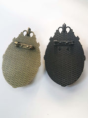 CAT CAMEO BROOCH | THEBLACKWARDROBE.COM.