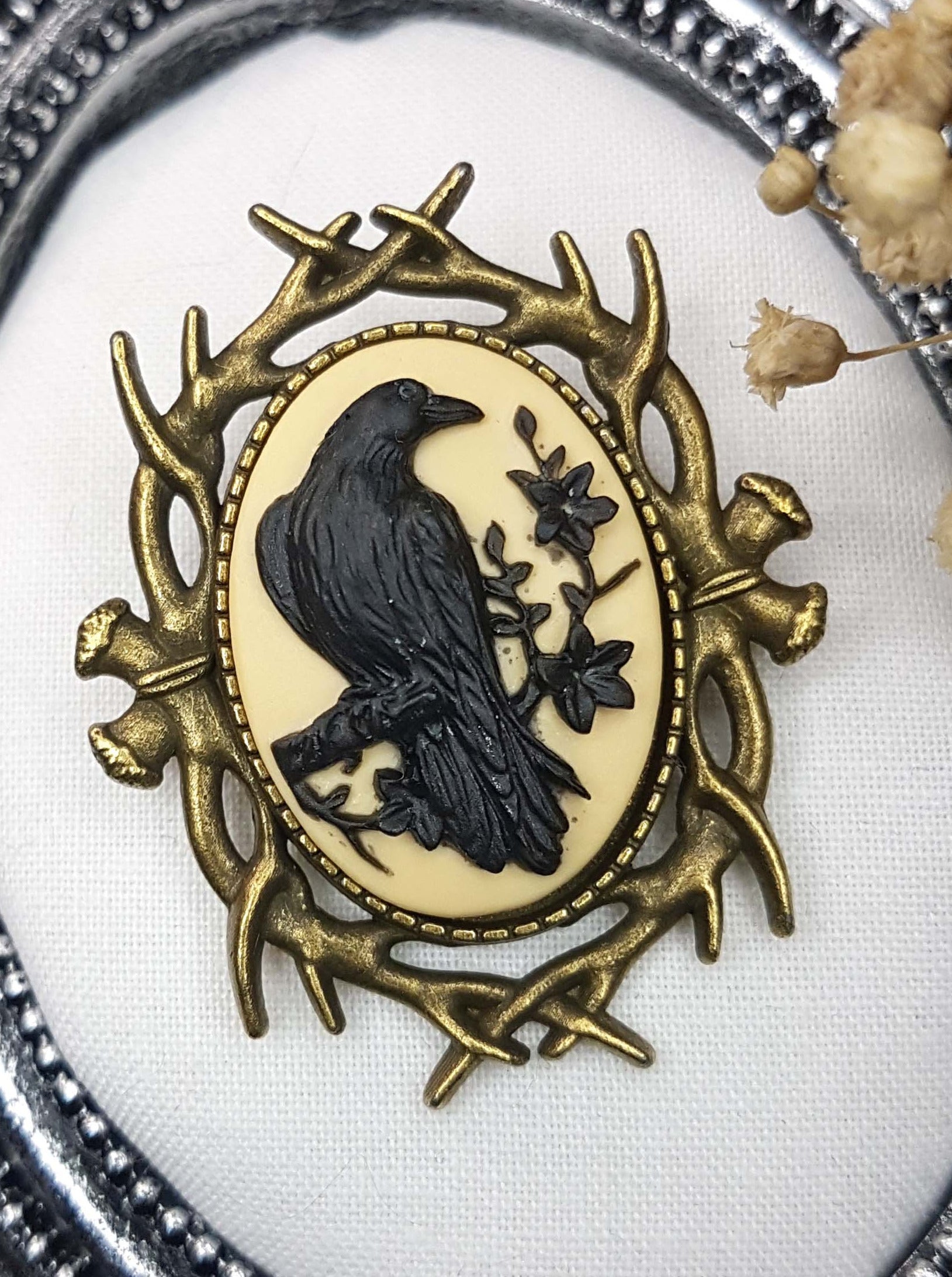 GOTHIC RAVEN CAMEO MINI-BROOCH | THEBLACKWARDROBE.COM.