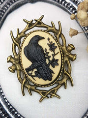 GOTHIC RAVEN CAMEO MINI-BROOCH | THEBLACKWARDROBE.COM.