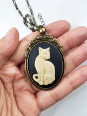 CAT CAMEO NECKLACE | THEBLACKWARDROBE.COM.