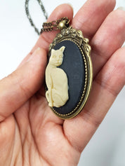 CAT CAMEO NECKLACE | THEBLACKWARDROBE.COM.
