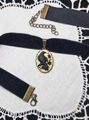 GOTHIC RAVEN CAMEO CHOKER | THEBLACKWARDROBE.COM.