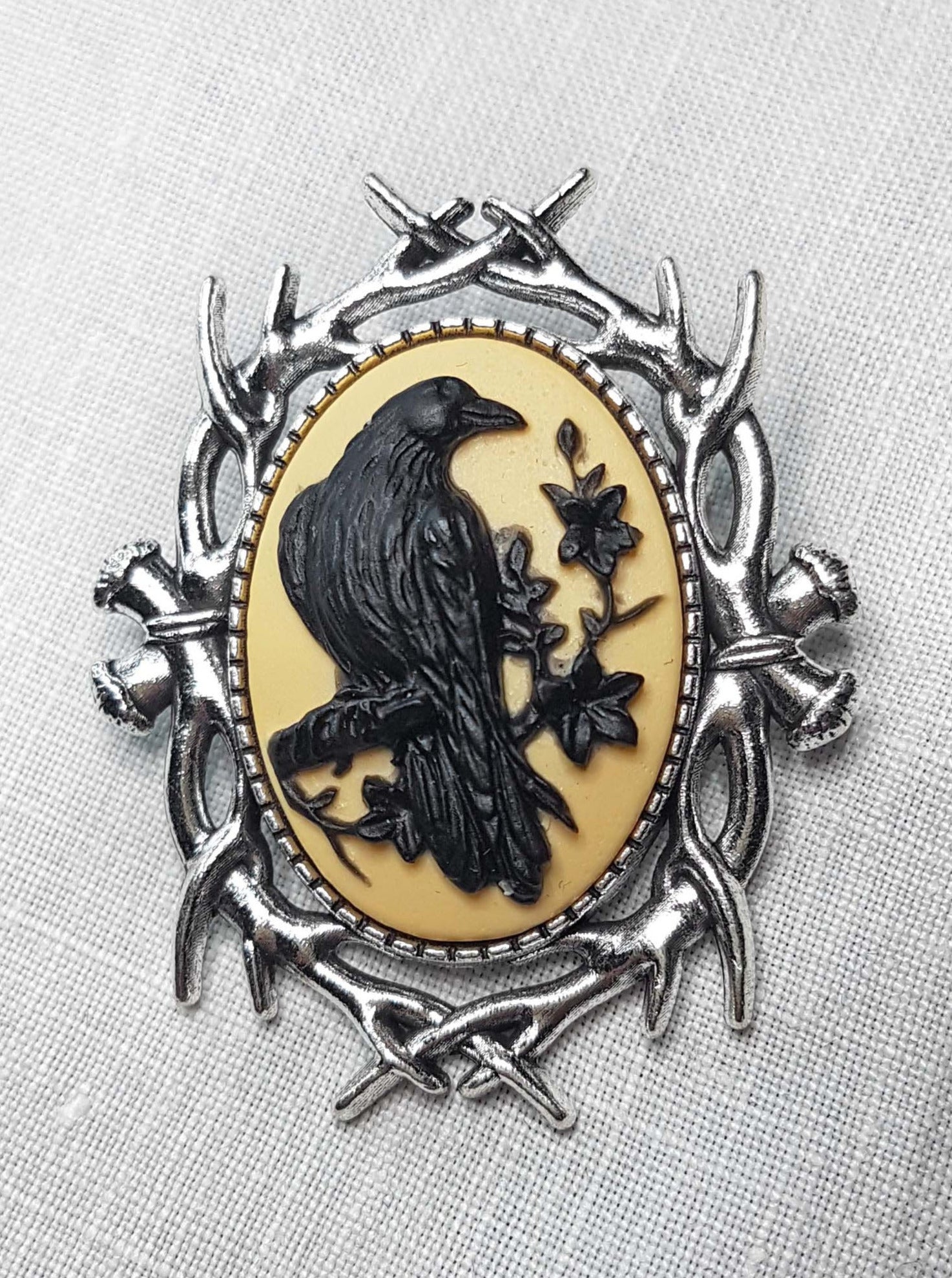 GOTHIC RAVEN CAMEO MINI-BROOCH | THEBLACKWARDROBE.COM.