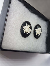 SMALL BEE CAMEO STUD EARRINGS | THEBLACKWARDROBE.COM.