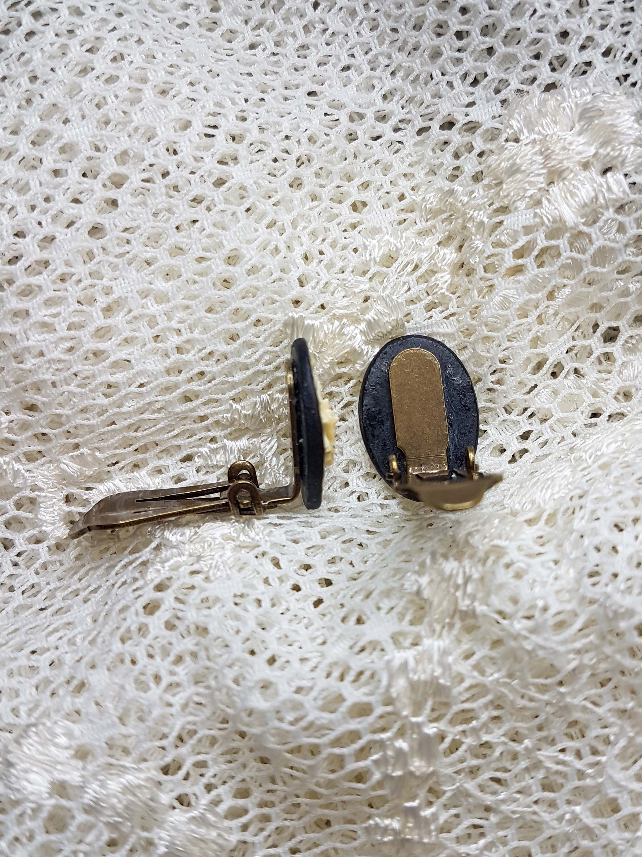 SMALL ROSE CAMEO CLIP-ON EARRINGS | THEBLACKWARDROBE.COM.