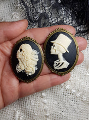 SKULL CORPSE BRIDE AND GROOM CAMEO BROOCH SET | THEBLACKWARDROBE.COM.