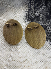 SKULL CORPSE BRIDE AND GROOM CAMEO BROOCH SET | THEBLACKWARDROBE.COM.