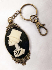 MALE SKULL CAMEO KEYRING | THEBLACKWARDROBE.COM.