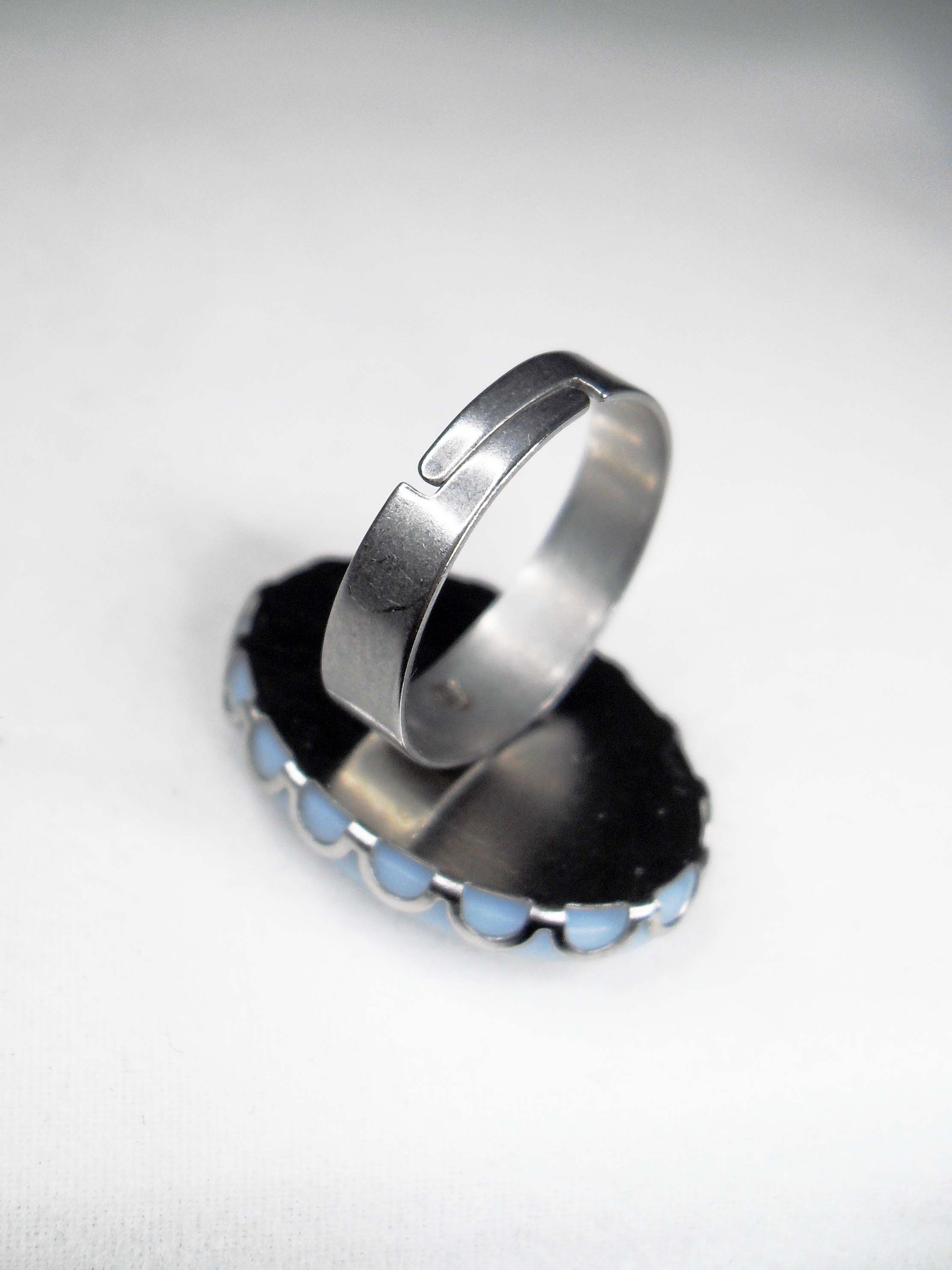 SILVER CAT CAMEO RING | THEBLACKWARDROBE.COM.