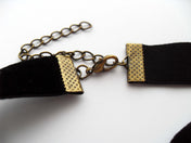 CAT CAMEO CHOKER | THEBLACKWARDROBE.COM.