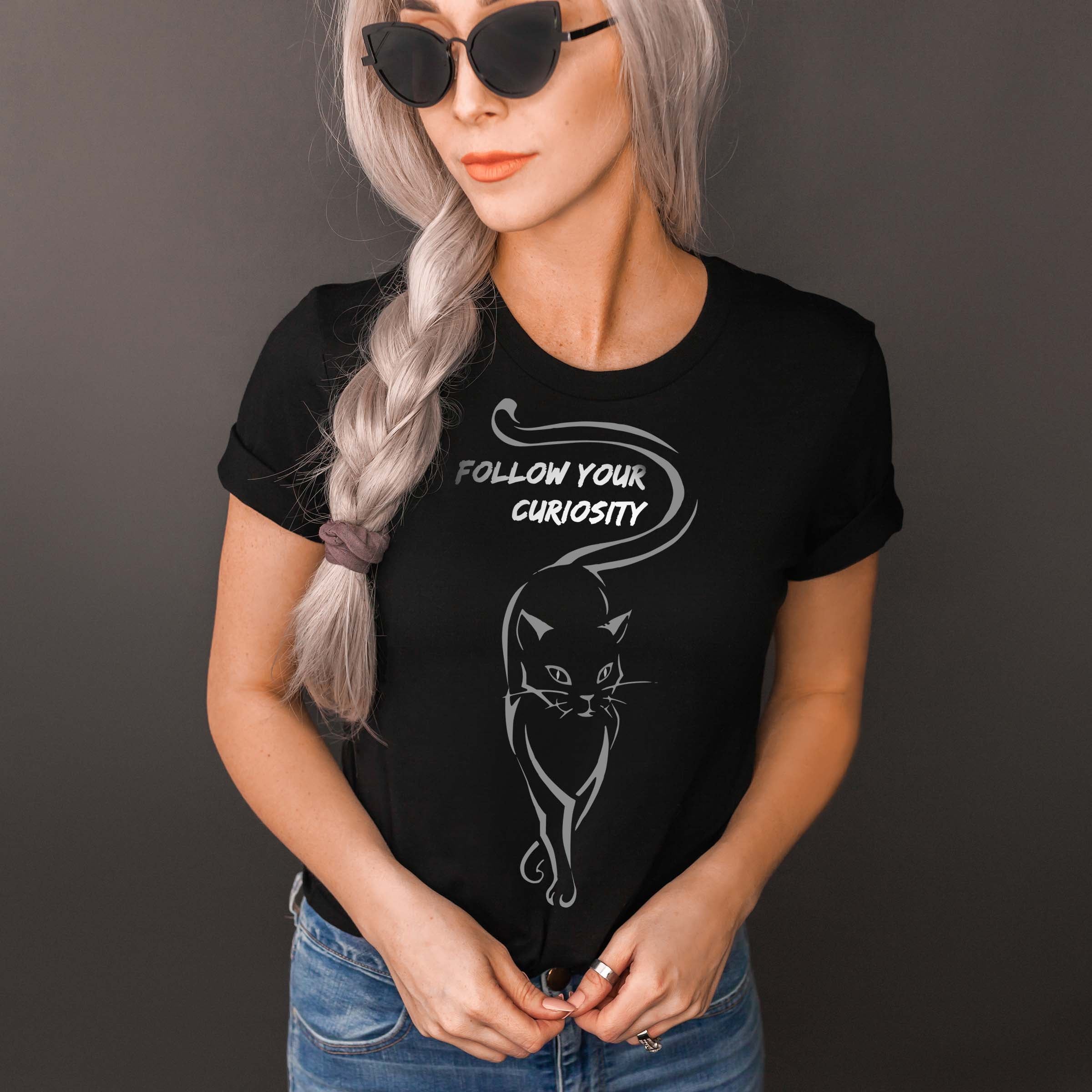 CURIOSITY CAT - Vintage graphic slogan t-shirt | THEBLACKWARDROBE.COM.