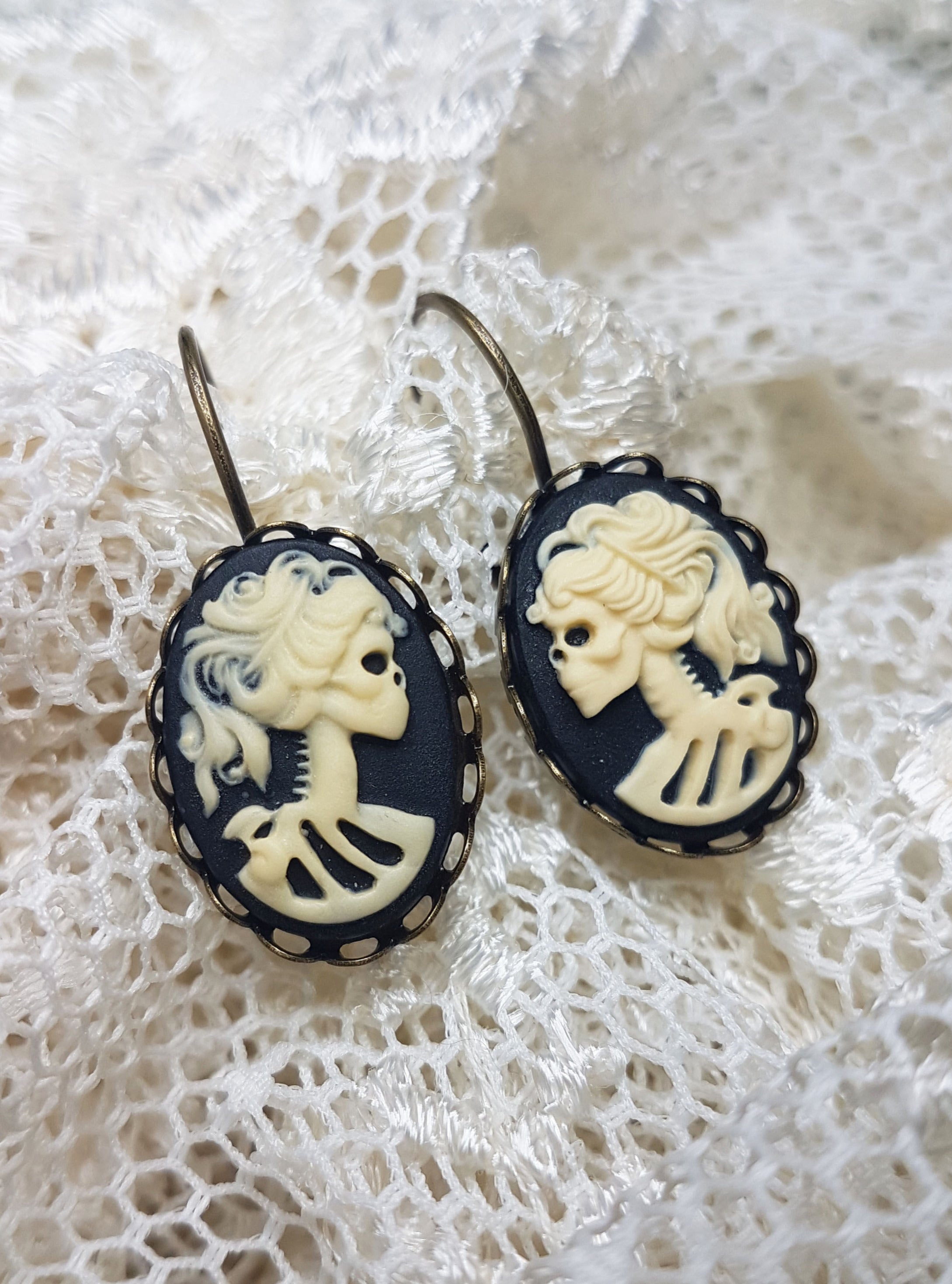 SMALL LADY SKULL CAMEO EARRINGS | THEBLACKWARDROBE.COM.