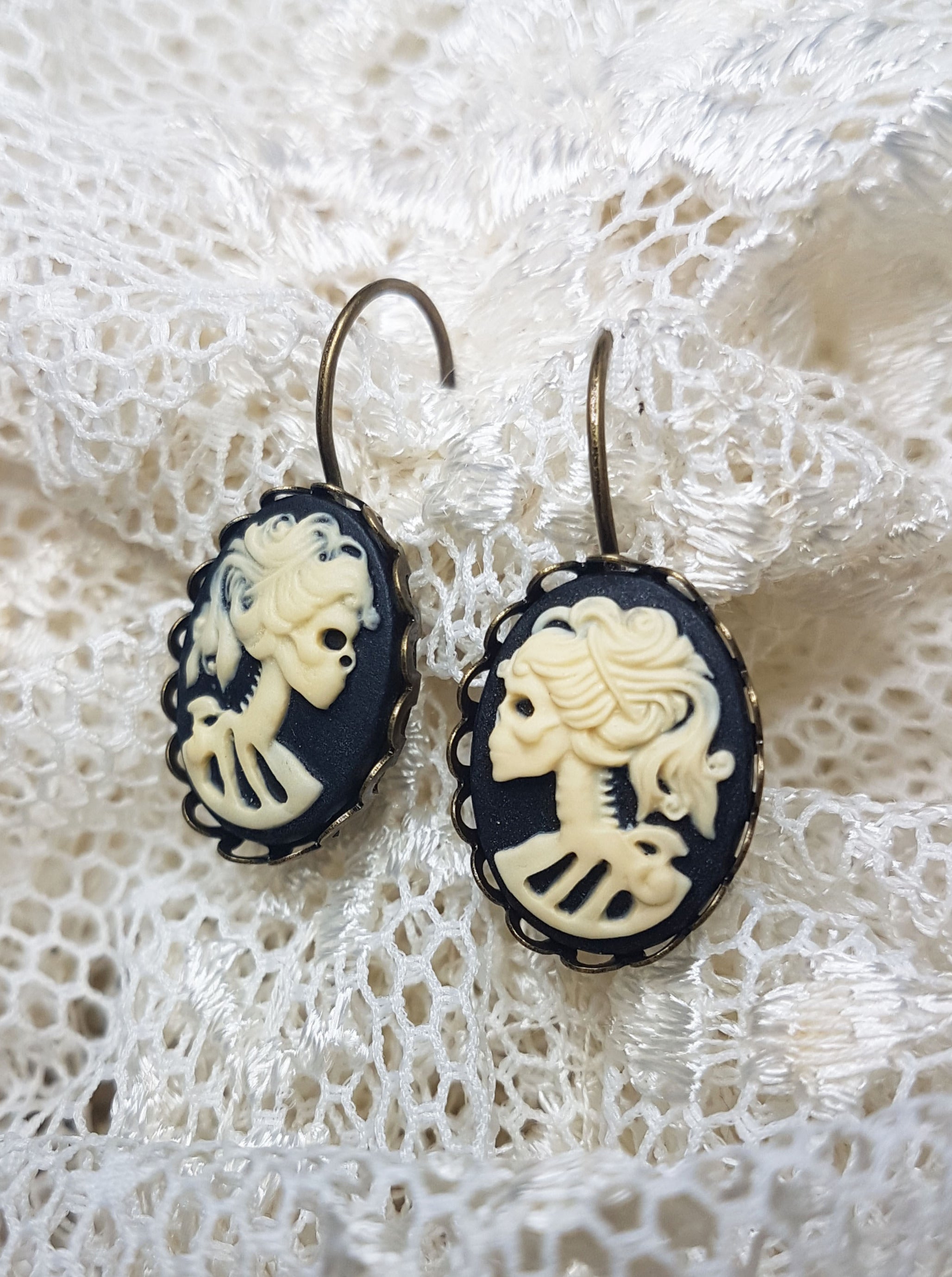 SMALL LADY SKULL CAMEO EARRINGS | THEBLACKWARDROBE.COM.