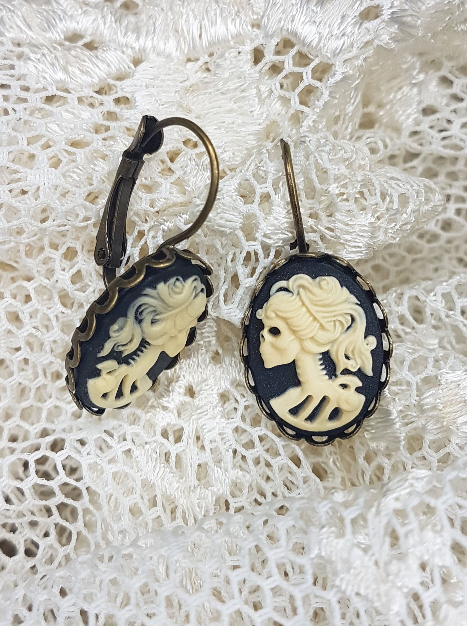 SMALL LADY SKULL CAMEO EARRINGS | THEBLACKWARDROBE.COM.