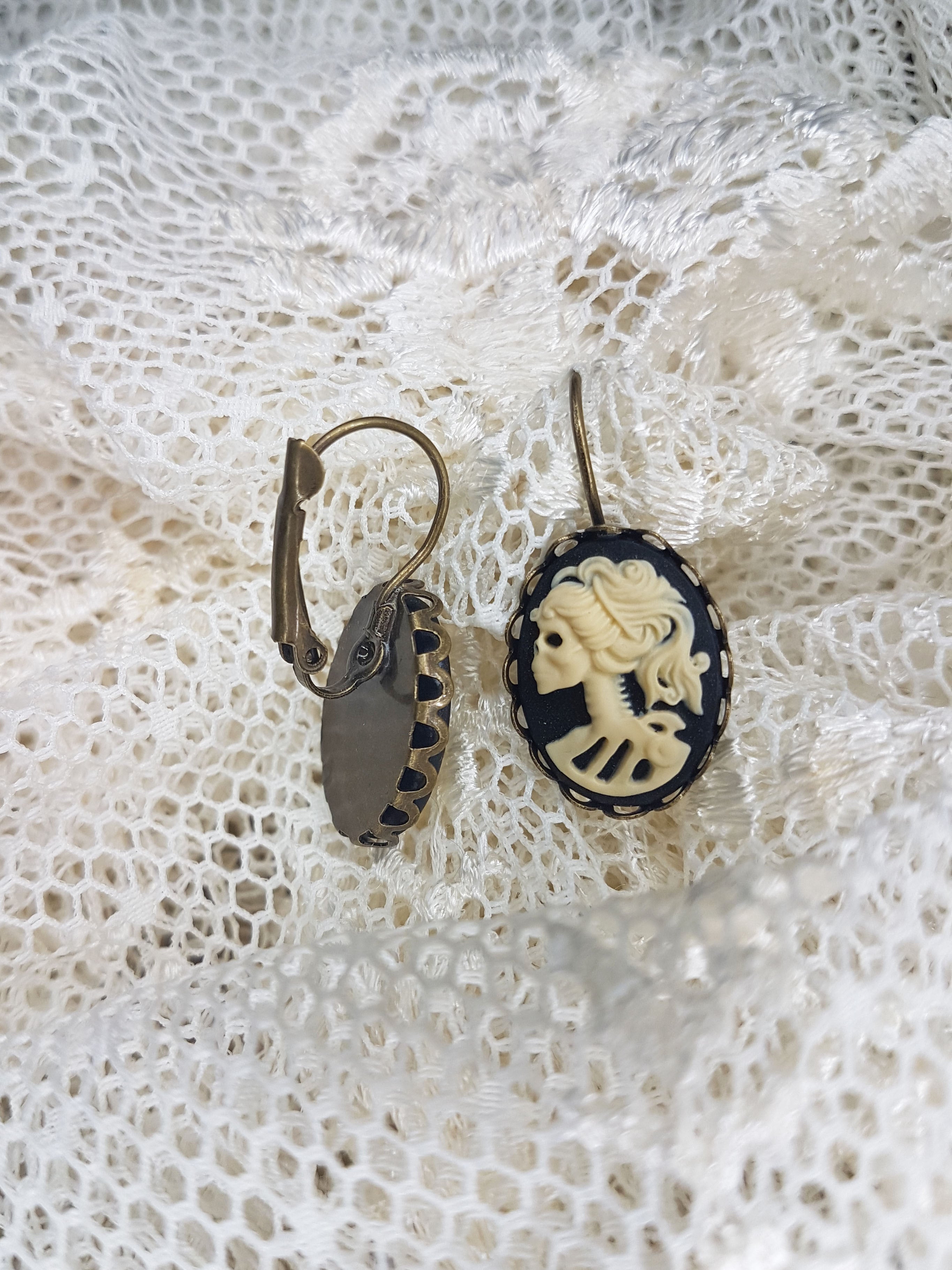 SMALL LADY SKULL CAMEO EARRINGS | THEBLACKWARDROBE.COM.