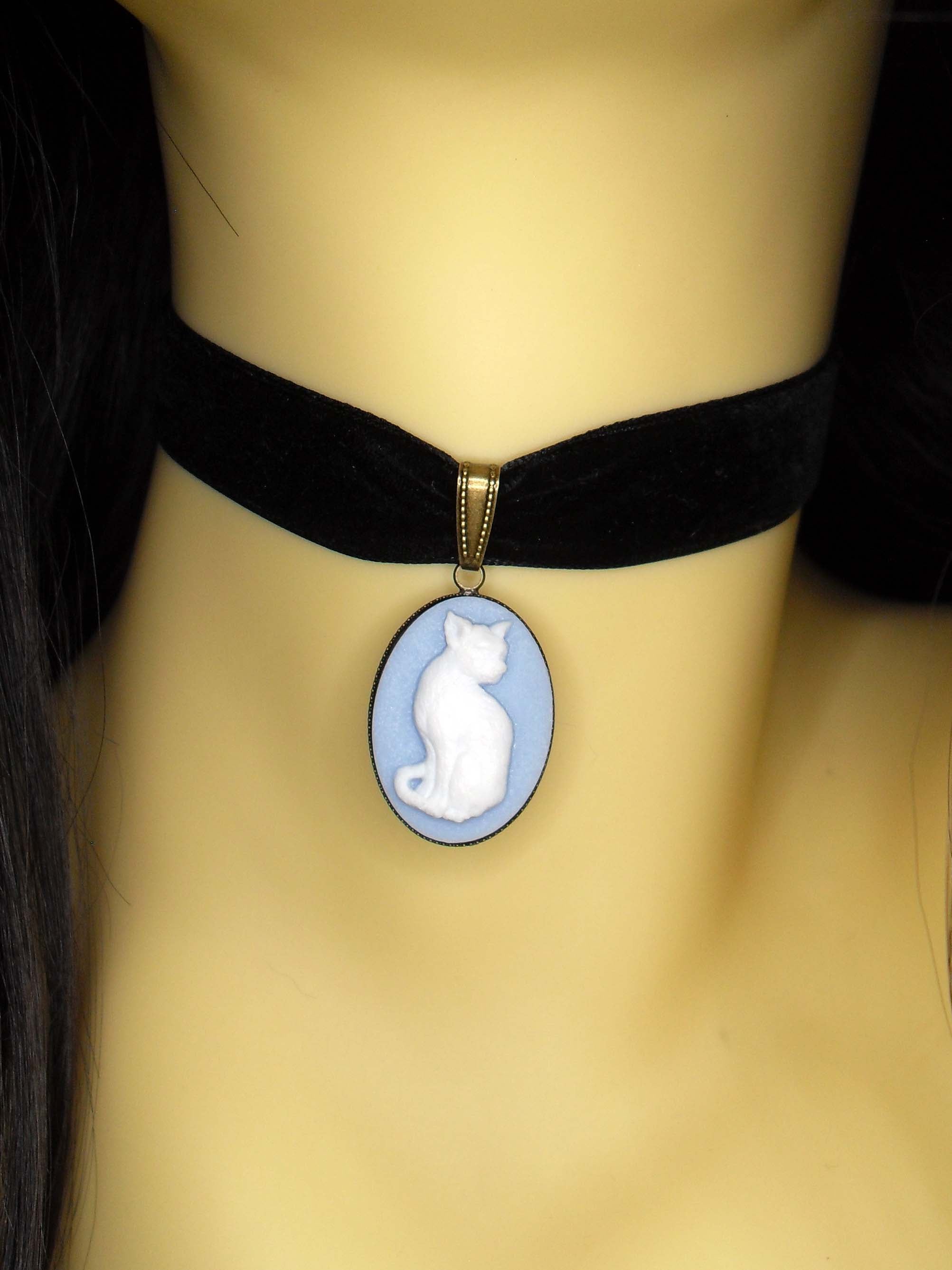 CAT CAMEO CHOKER | THEBLACKWARDROBE.COM.