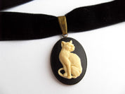 CAT CAMEO CHOKER | THEBLACKWARDROBE.COM.