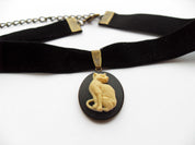 CAT CAMEO CHOKER | THEBLACKWARDROBE.COM.