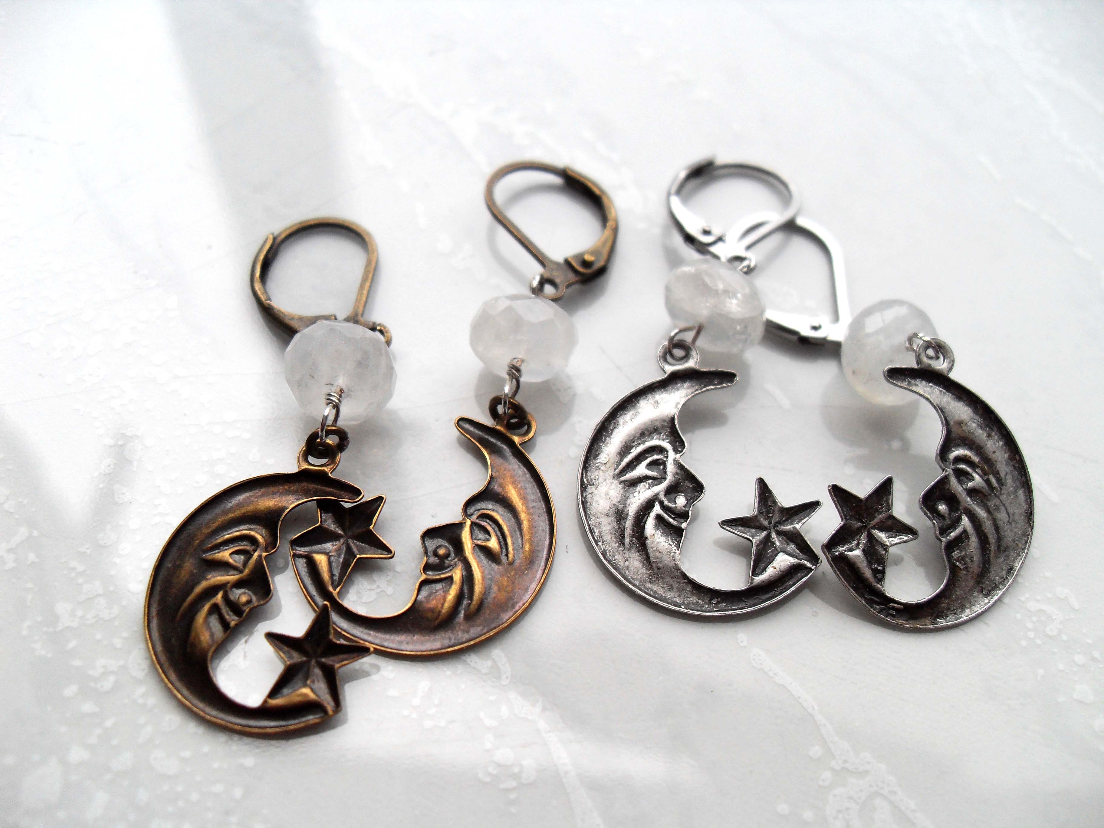 MOONSTONE CRESCENT MOON EARRINGS | THEBLACKWARDROBE.COM.